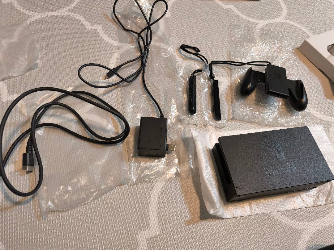 Nintendo Switch グレー 本体 Joy-Con付き