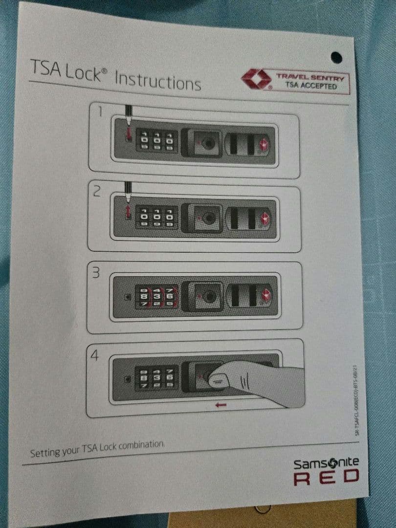 【完売品】BTS　コラボSamsonite RED キャリーケース