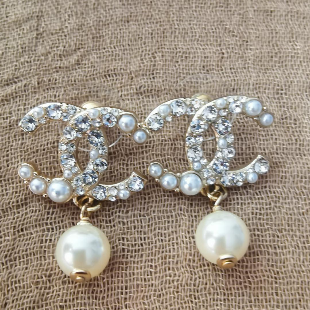 シャネル パール ピアス