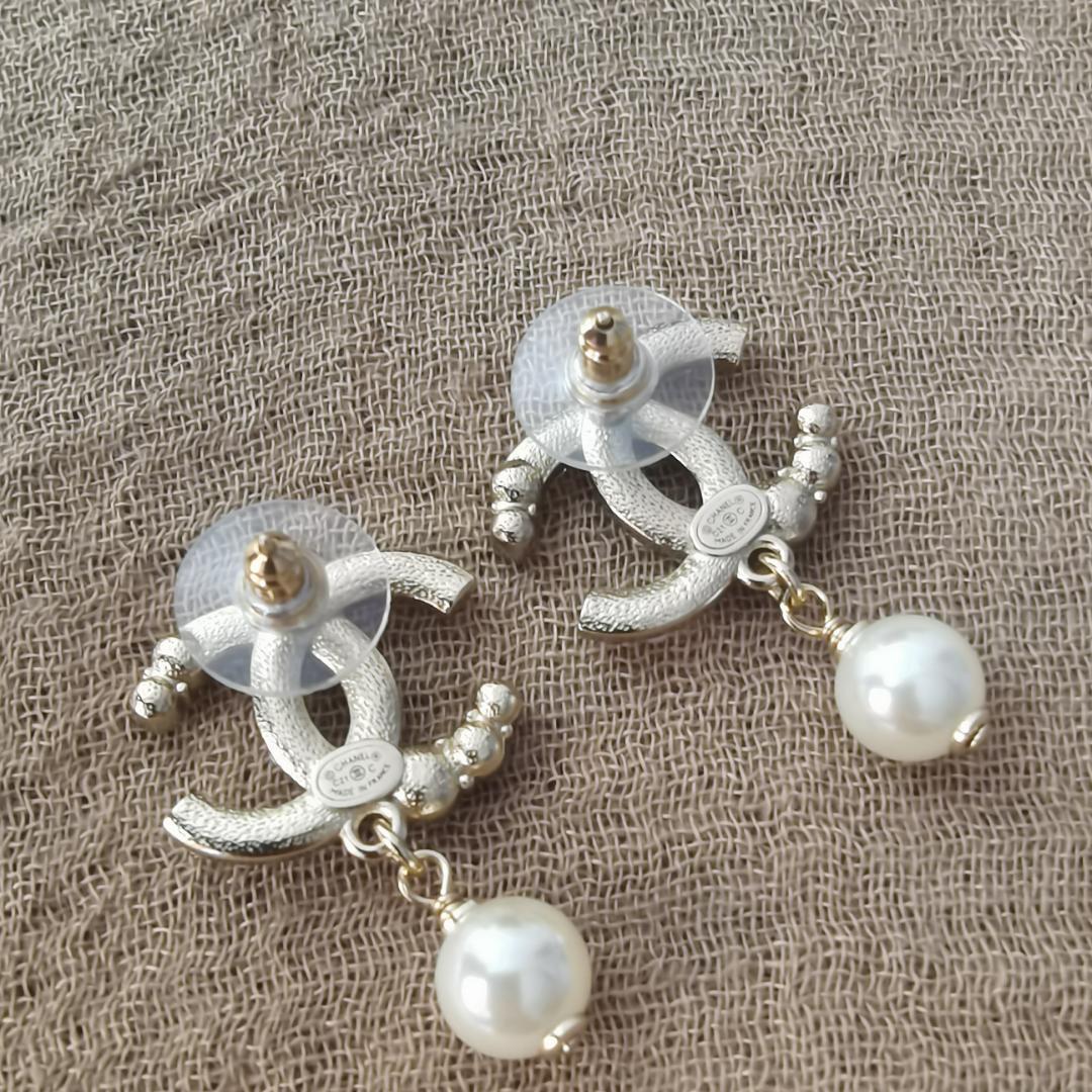 シャネル パール ピアス