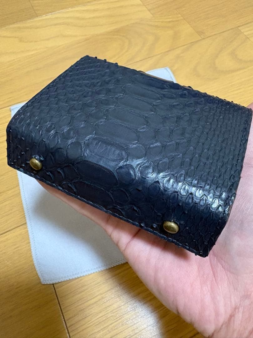 m+エムピウ millefoglie P25ミッレフォッリエ パイソン ネイビー