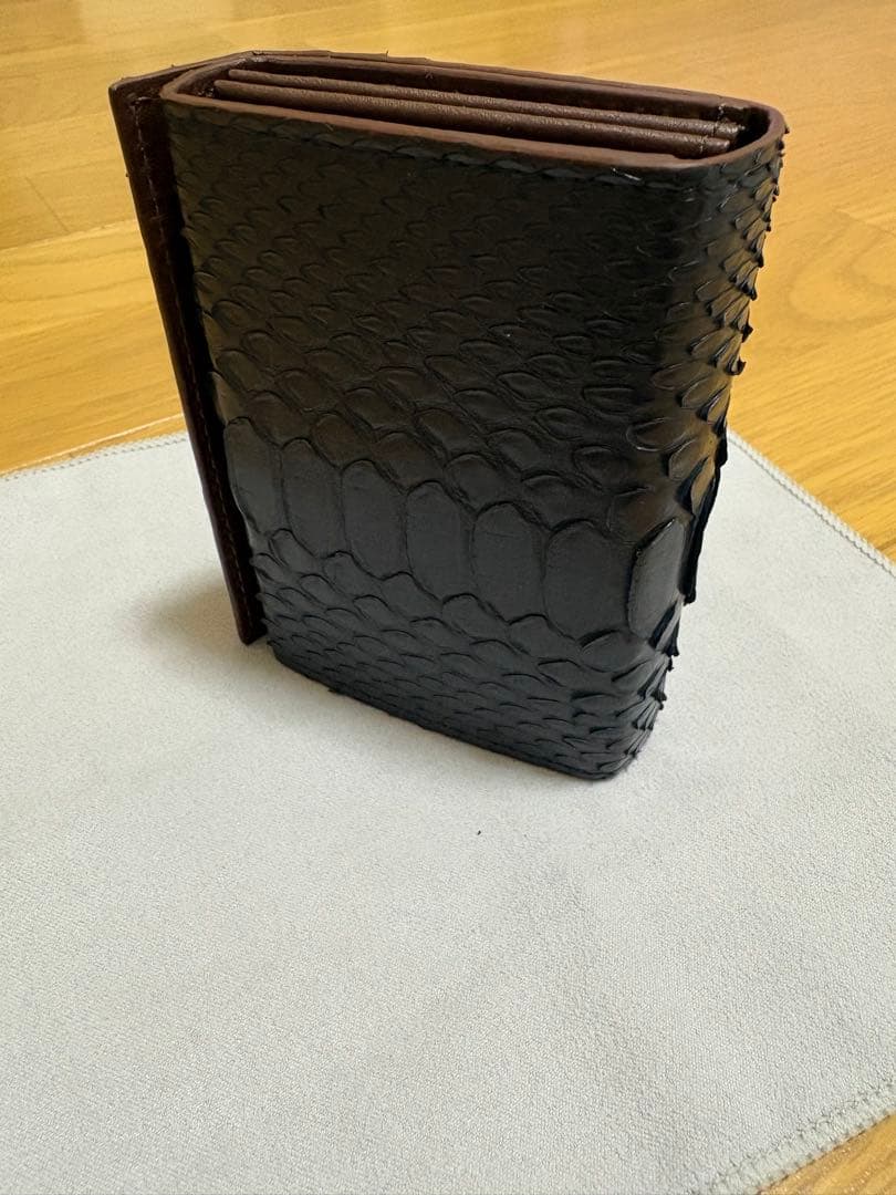 m+エムピウ millefoglie P25ミッレフォッリエ パイソン ネイビー