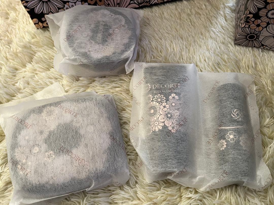 DECORTÉ ETERNAL BLOOM COLLECTION