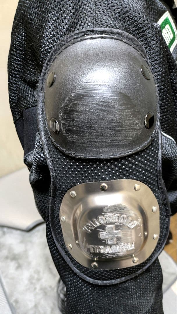 k*i様 YELLOWCORN ライダース　ジャケット　チタニウム　プロテクター