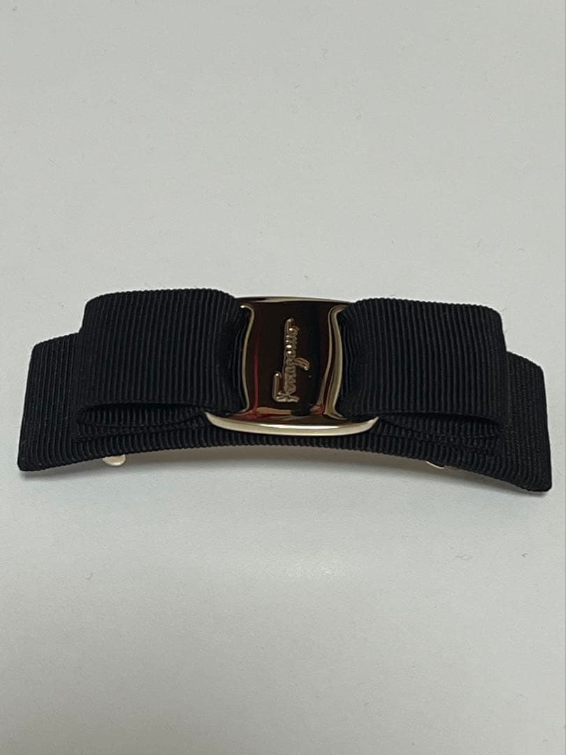 フェラガモ　バレッタ