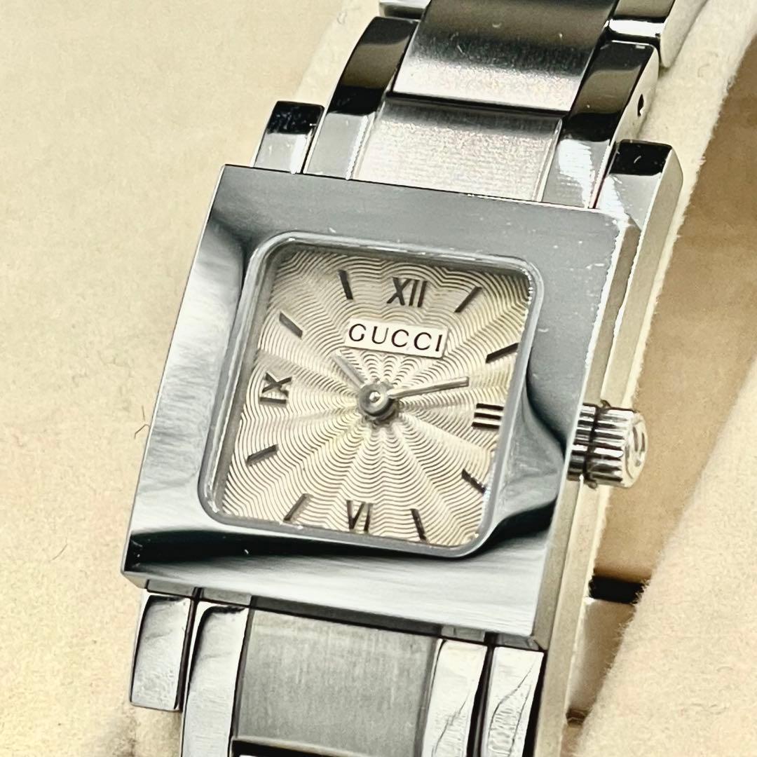 【稼働/新品電池】グッチ 7900P バングルウォッチ シルバー 防水 腕時計