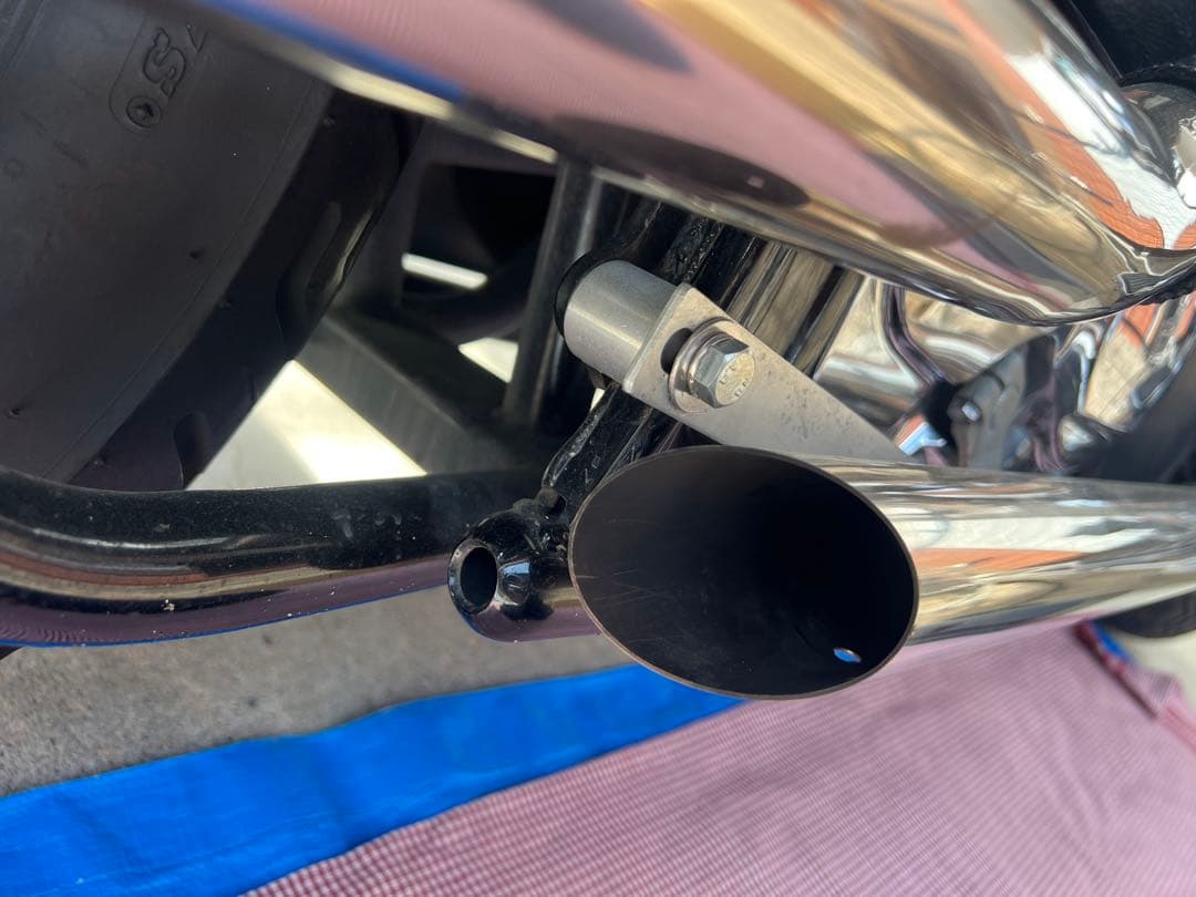 ドラッグスター400 HELIOSステンレスマフラー