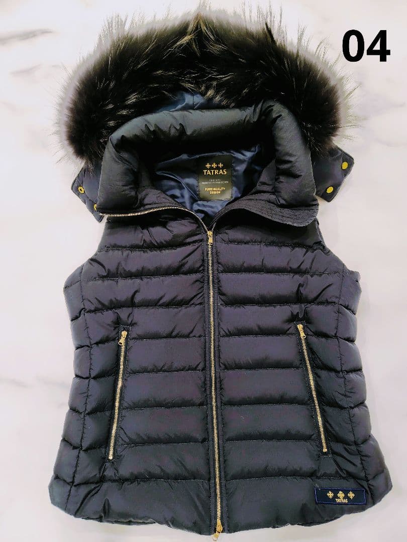 夢）美品 TATRAS ダウンベスト ネイビー 04