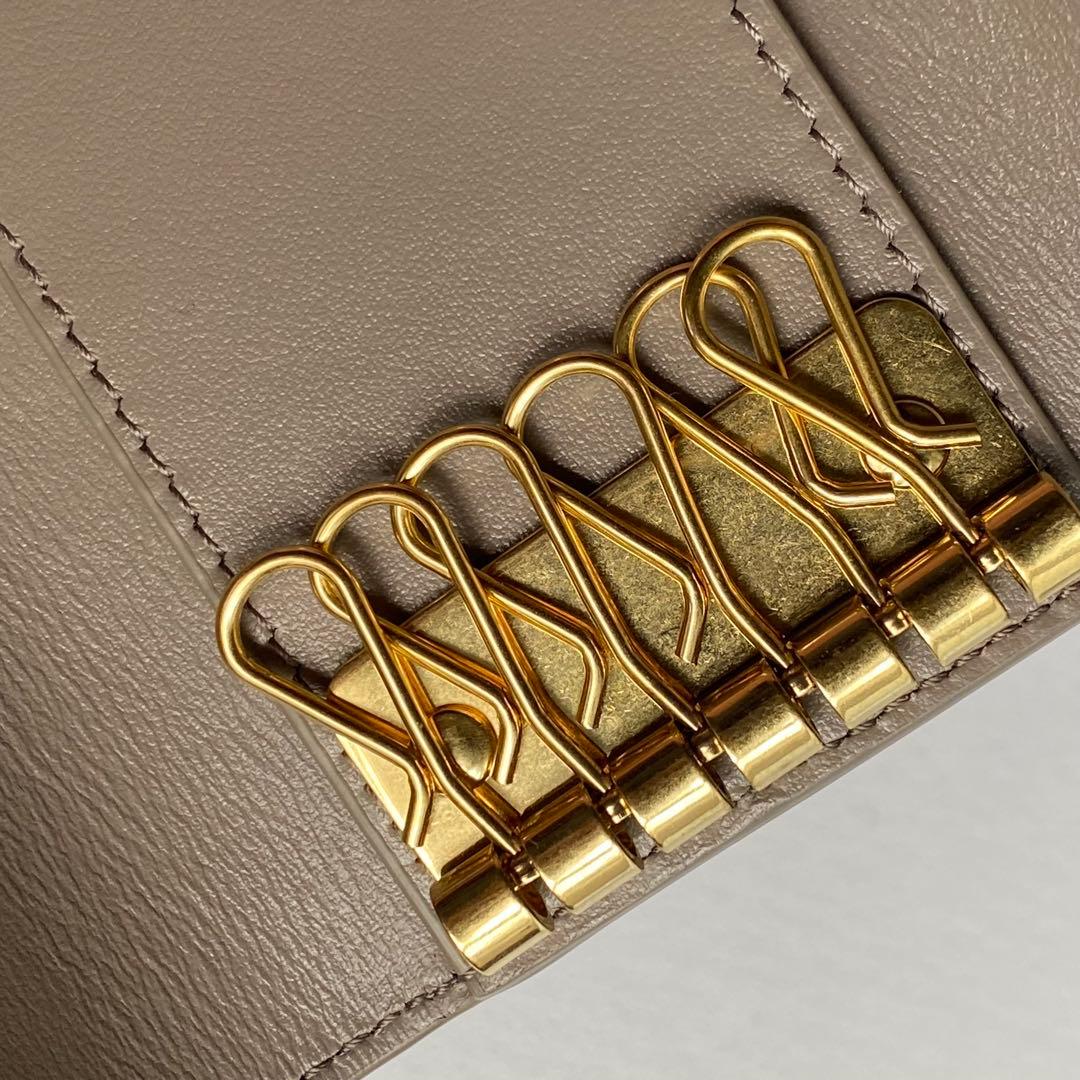 ゆ*様 CELINE グレージュ　レザーキーケース