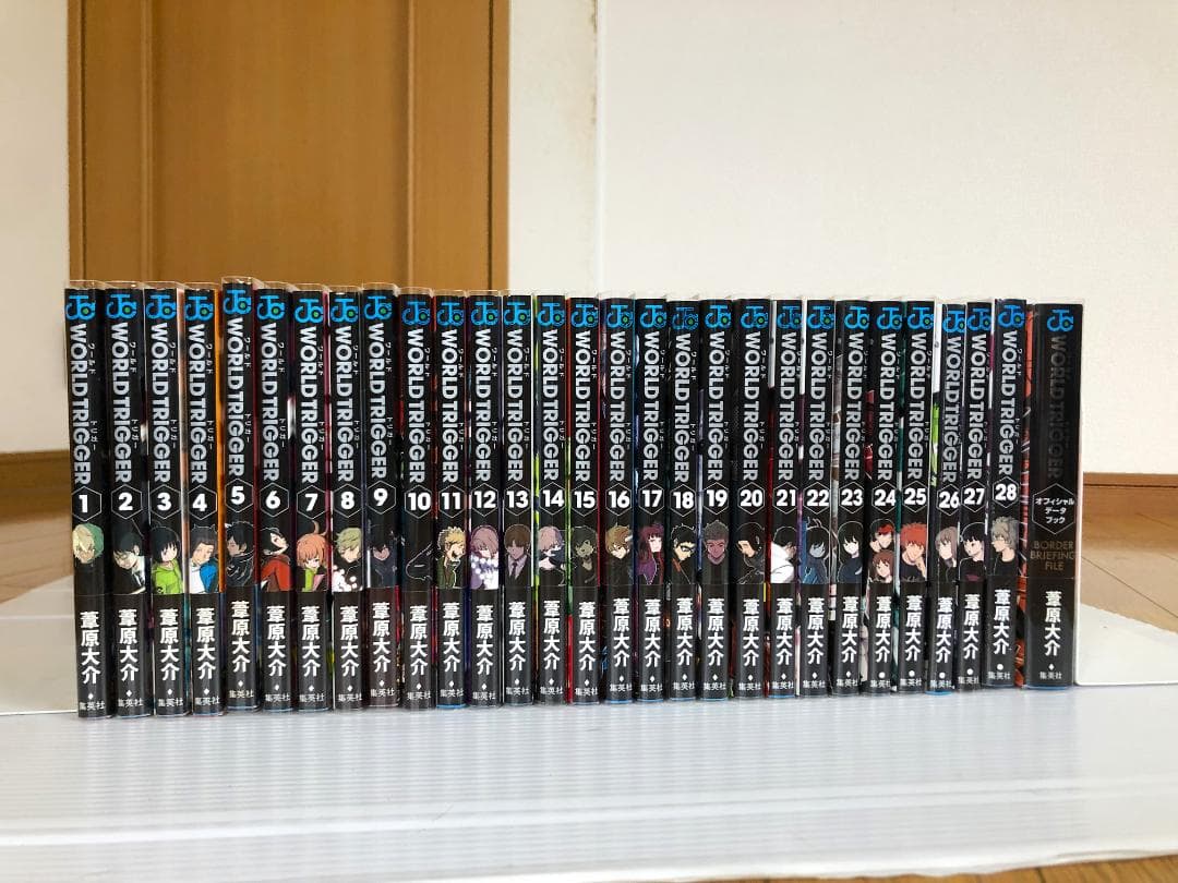 美品　ワールドトリガー　全巻　初版　帯　冊子　特典　ポスト　カード　イラスト