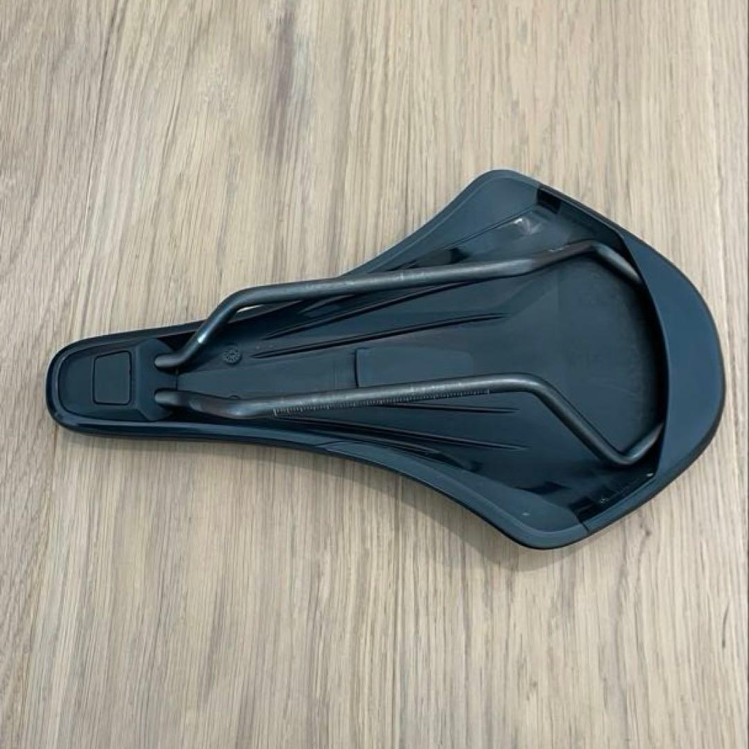 フィジーク サドル テラ アルゴ X3 kiumレール 150mm