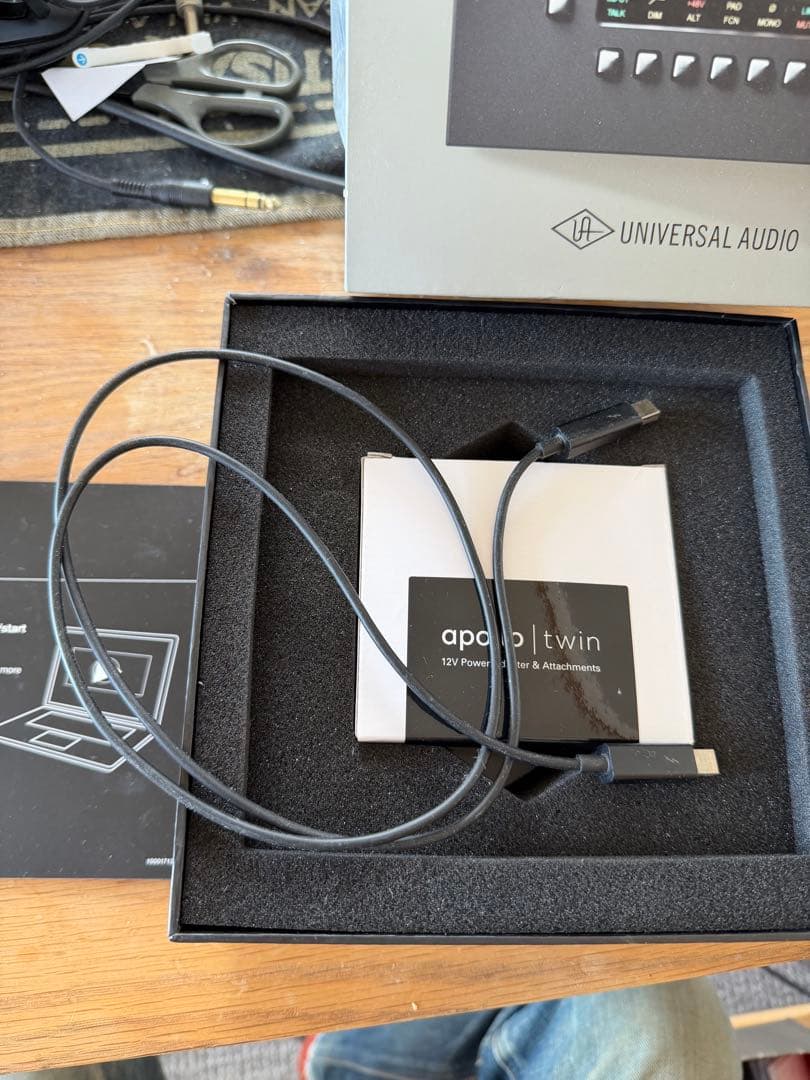 〜スタイリスト〜UNIVERSAL AUDIO Apollo