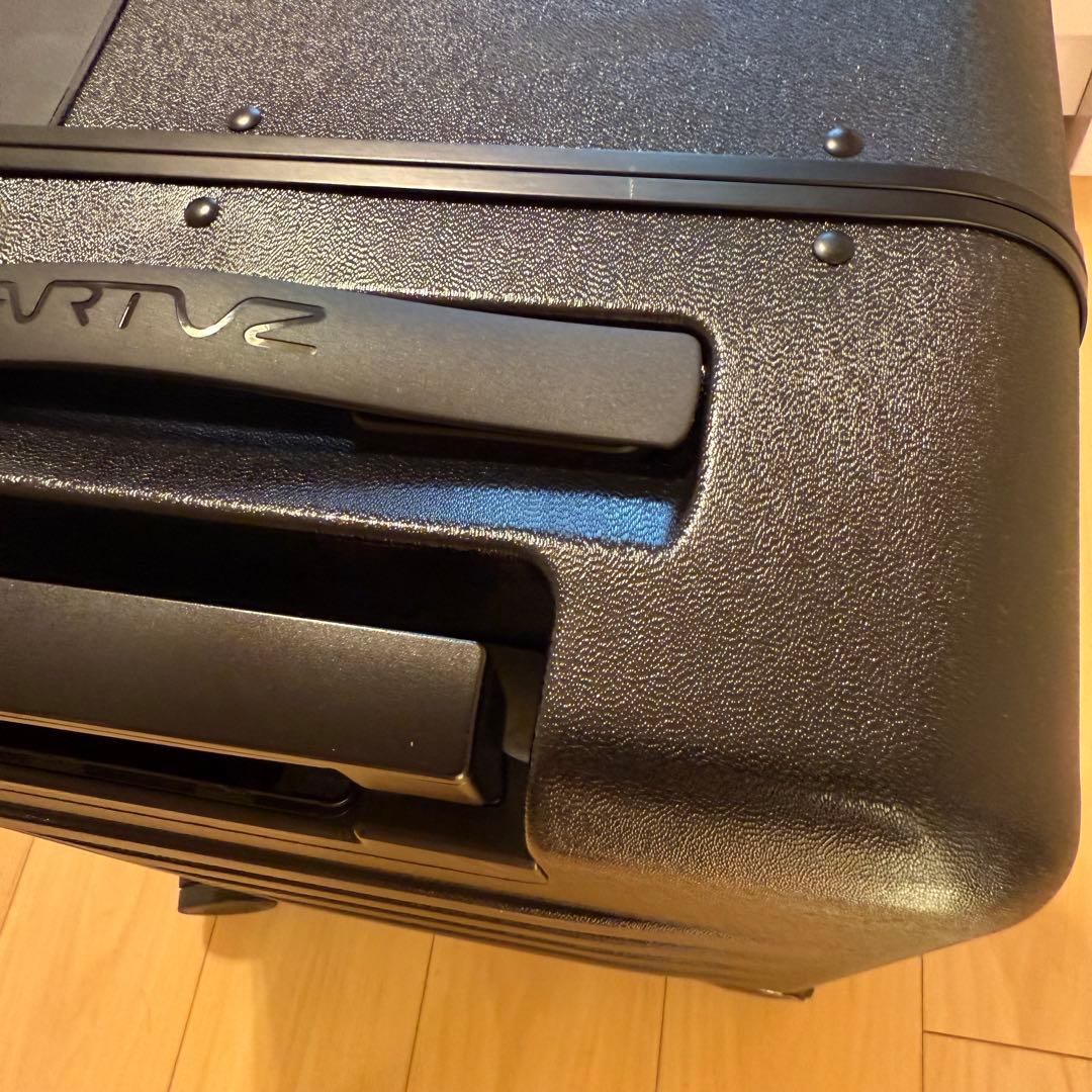 電動キャリーケース　ブラック　【自動追尾機能・騎乗機能付き】　ARTVZ