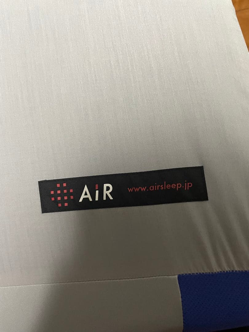 【なで肩】西川エアー01 セミダブルマットレス