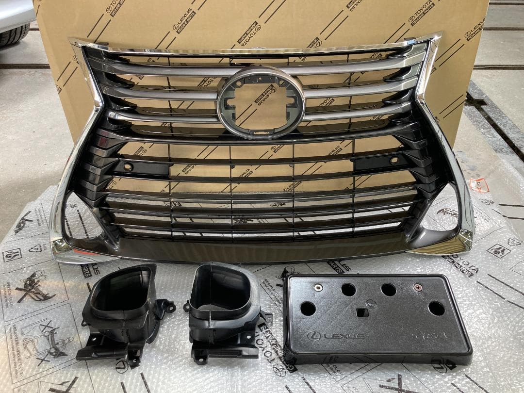レクサスGS 10系後期 バージョンL フロントグリル