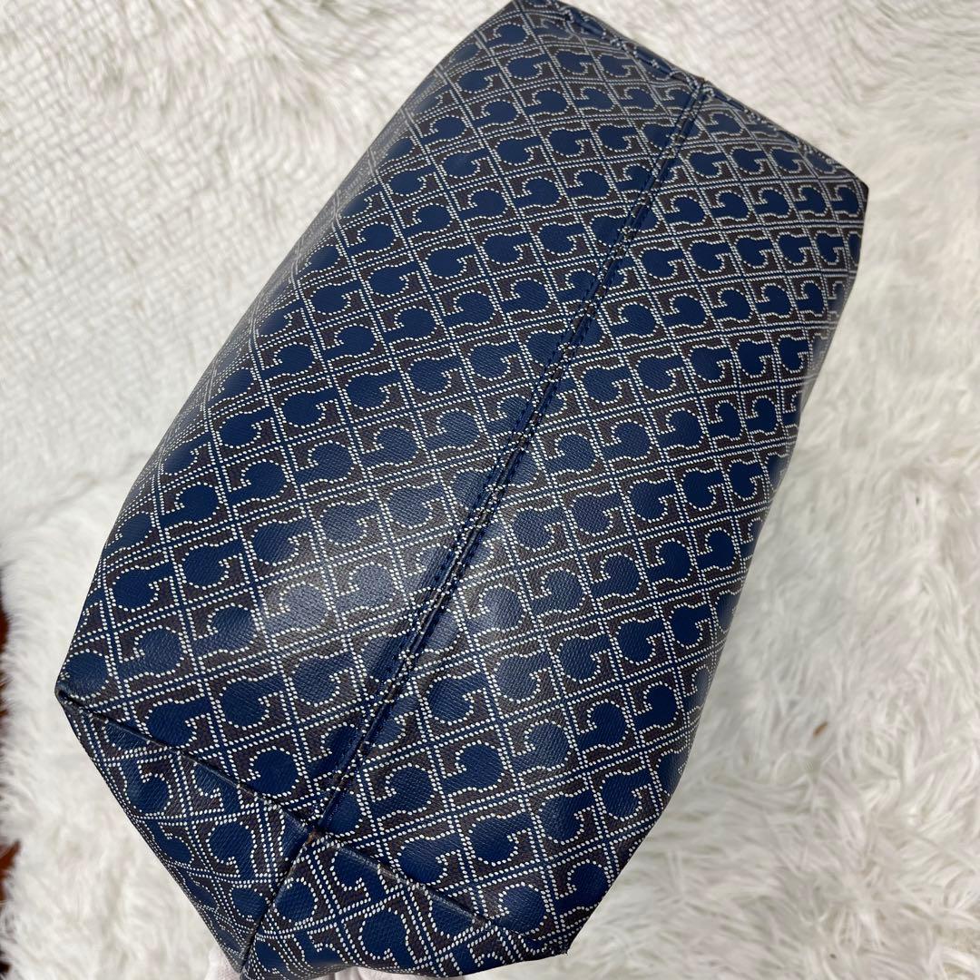 GHERARDINI リナシメント　トートバッグ　チャーム付　総柄　ブルー