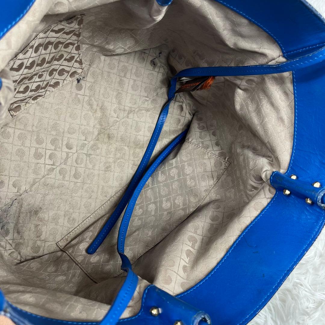 GHERARDINI リナシメント　トートバッグ　チャーム付　総柄　ブルー