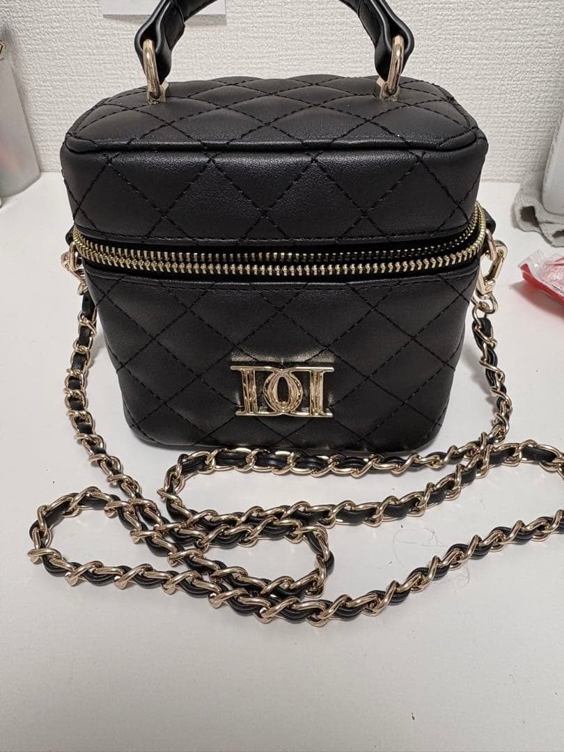 Darich 【ゴールドパーツ】キルティングスクエアミニバッグ ブラック