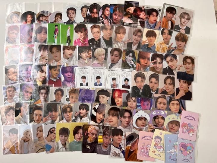 付属可能トレカ、ポスカ類