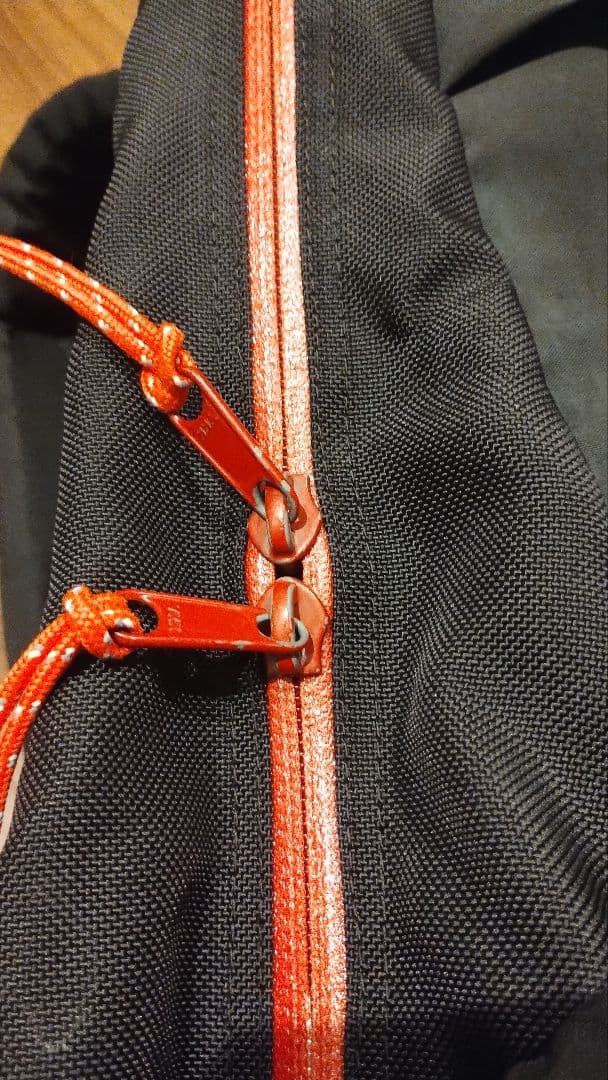 アークテリクス Japan Limited Edition Red Arro22