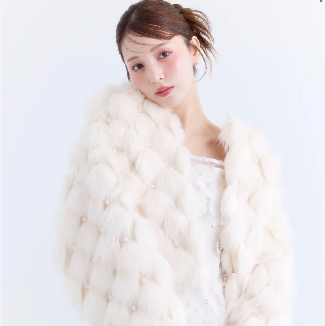 eimy istoire パール付ファージャケット （WHITE）