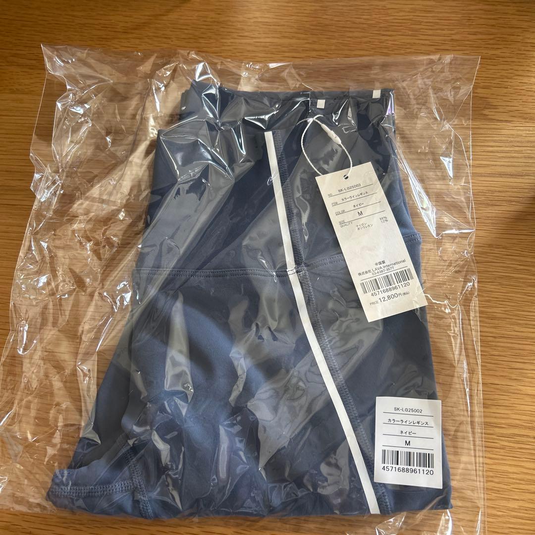 【新品未使用タグ付き】ヨガウェア SUKALA カラーラインレギンスM ネイビー