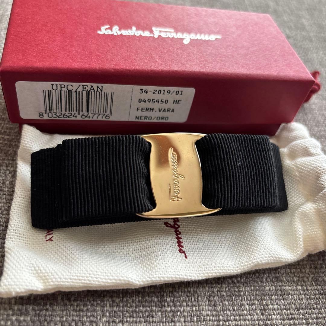 Salvatore Ferragamoフェラガモ　バレッタ