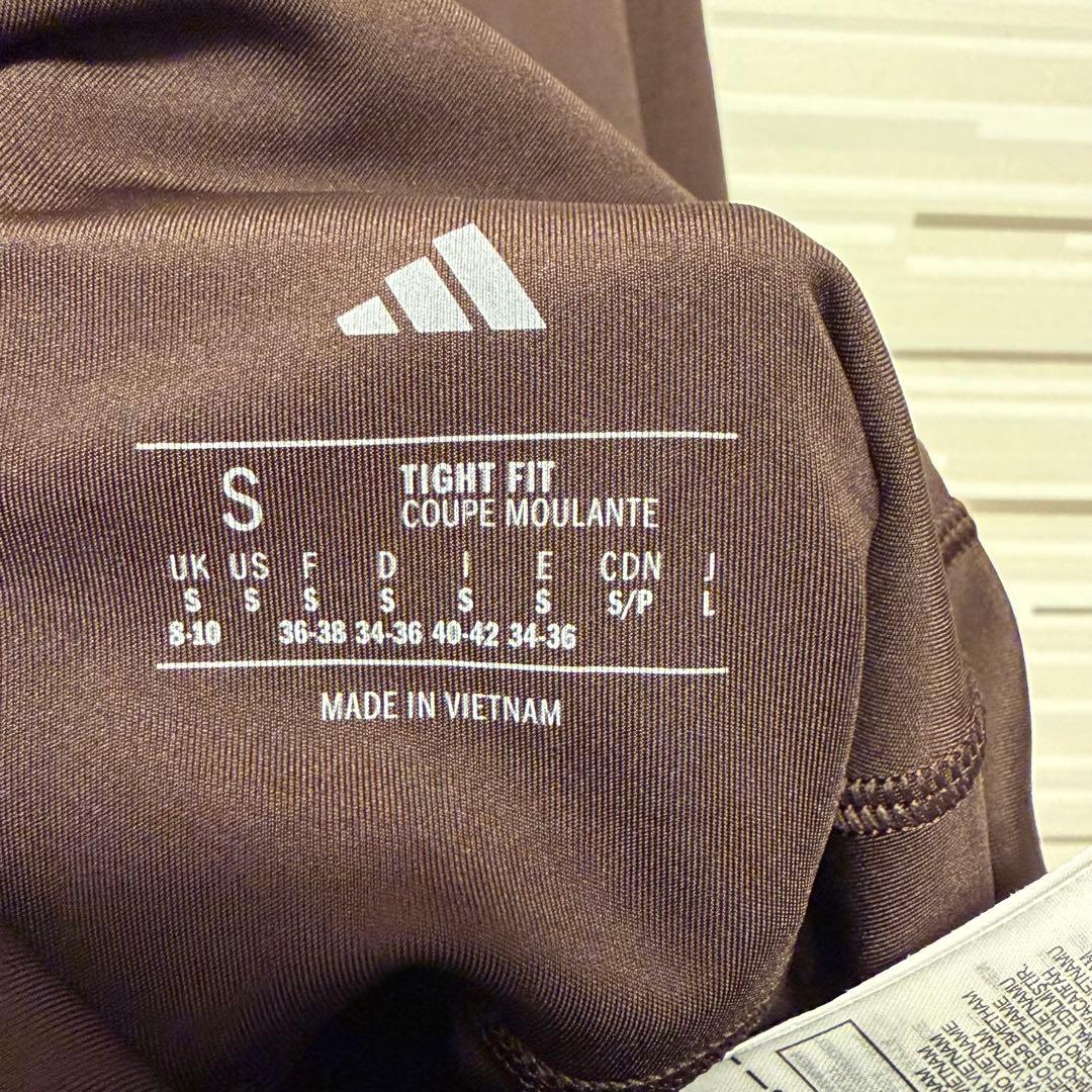 adidas スポーツブラ レギンス セットアップ