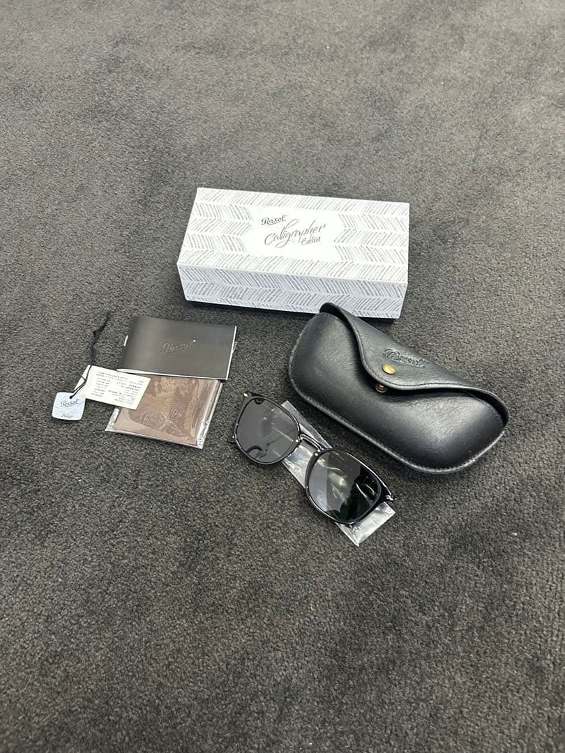 Persol ブラック サングラス ケース付き