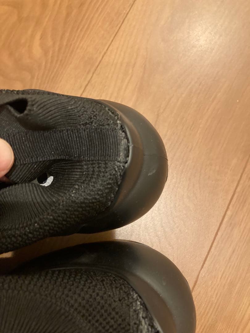 グラウンズ　厚底スニーカー　黒　25.5