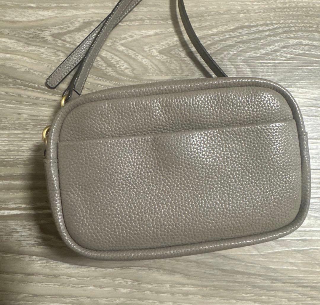 Tory Burch ペリー ボンベ ミニ カメラバッグ グレー　レザー