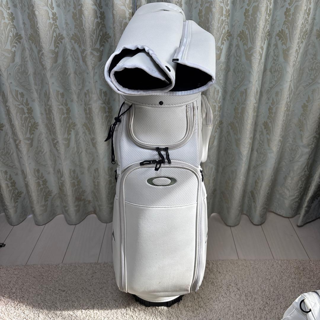 【人気モデル】オークリー ツアーモデル スカル キャディバッグ 3点セット