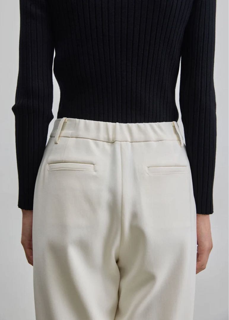 SOÉJU タックパンツ XS ホワイト　定番