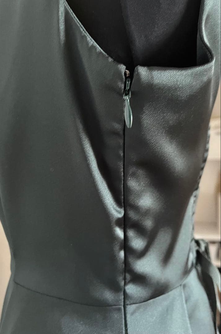 ダークグリーン ノースリーブ パーティードレス