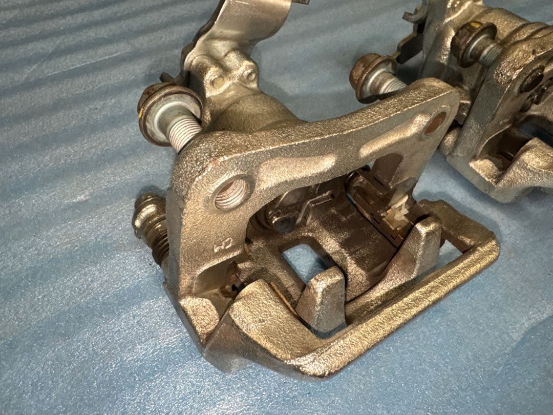 ホンダ アコード CU2 リア ブレーキキャリパー 中古、美品