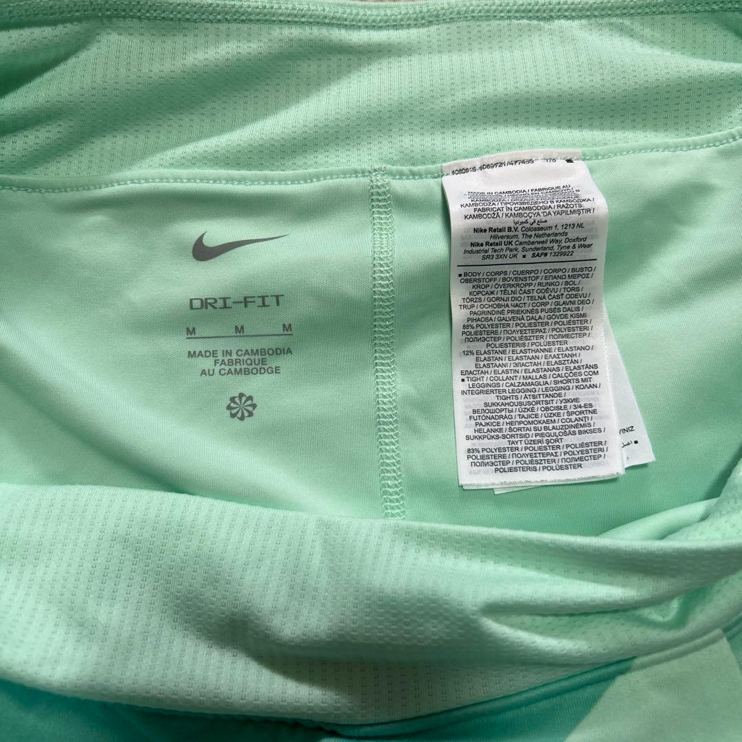 Nike テニスウェア ナイキ　海外モデル　上下セット　スコート　シャツ