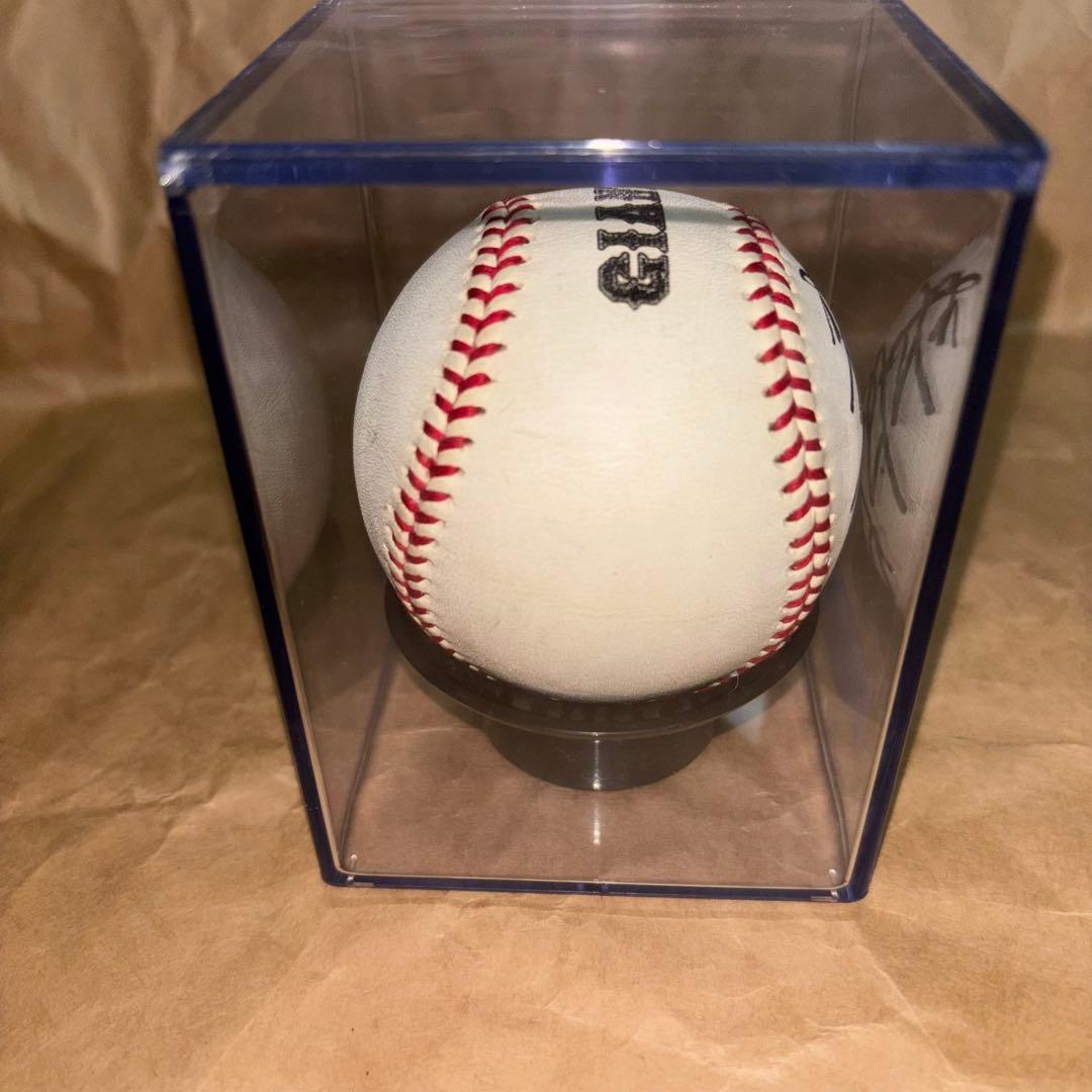 坂本勇人　直筆サインボール　61