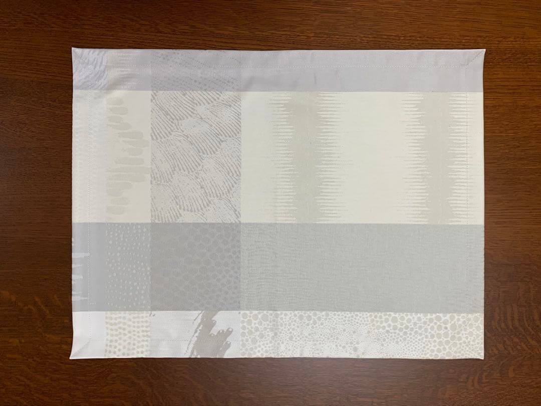 新品　ガルニエ・ティエボー ランチョンマット　4枚