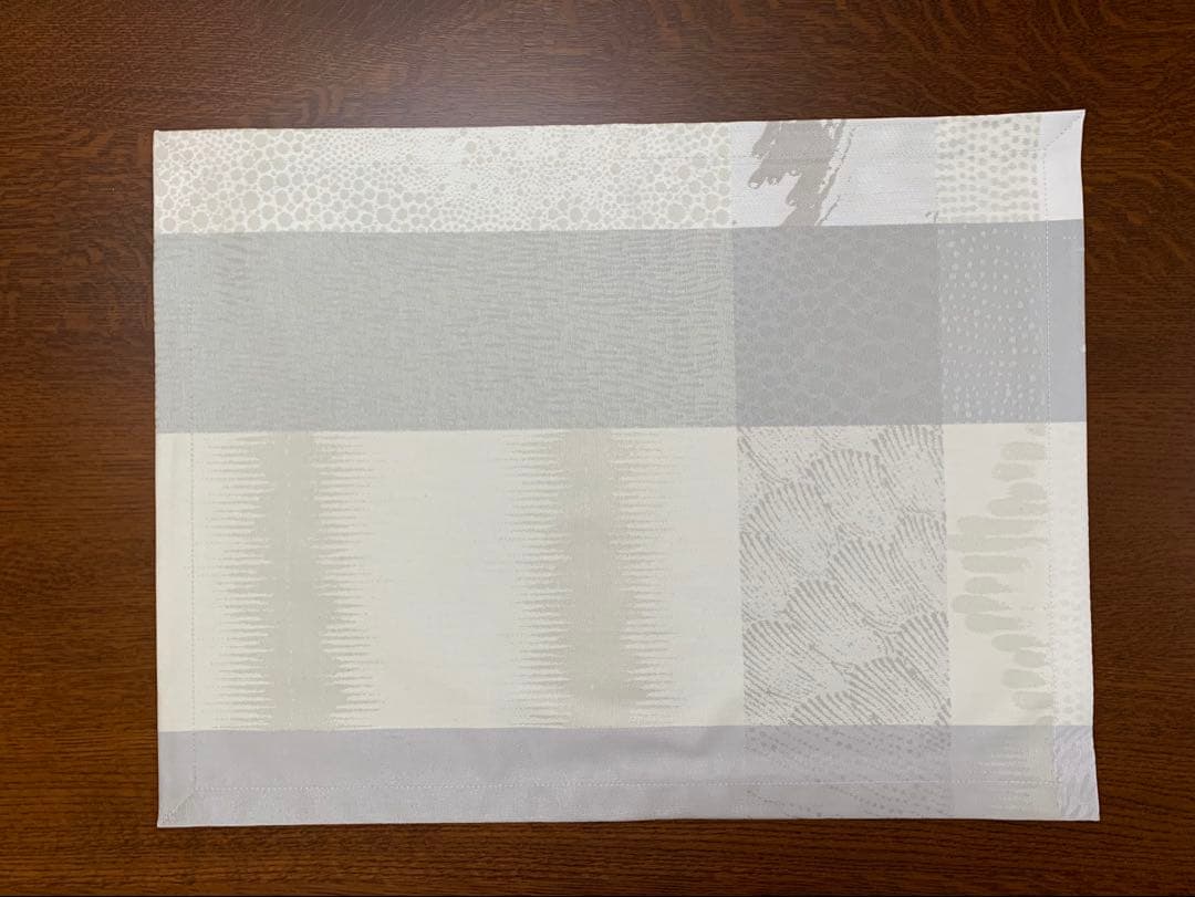 新品　ガルニエ・ティエボー ランチョンマット　4枚