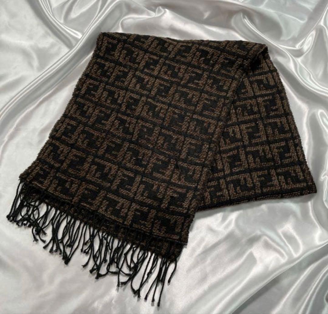 イタリア製　FENDI フェンディ ズッカ柄　マフラー 　ストール　アクリル
