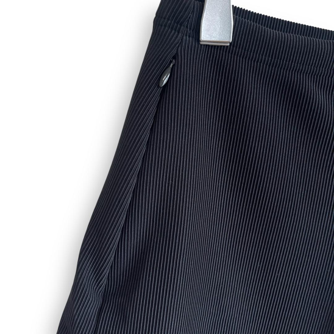 新品 UN3D. UN3D アンスリード スイム ショートパンツ 水着