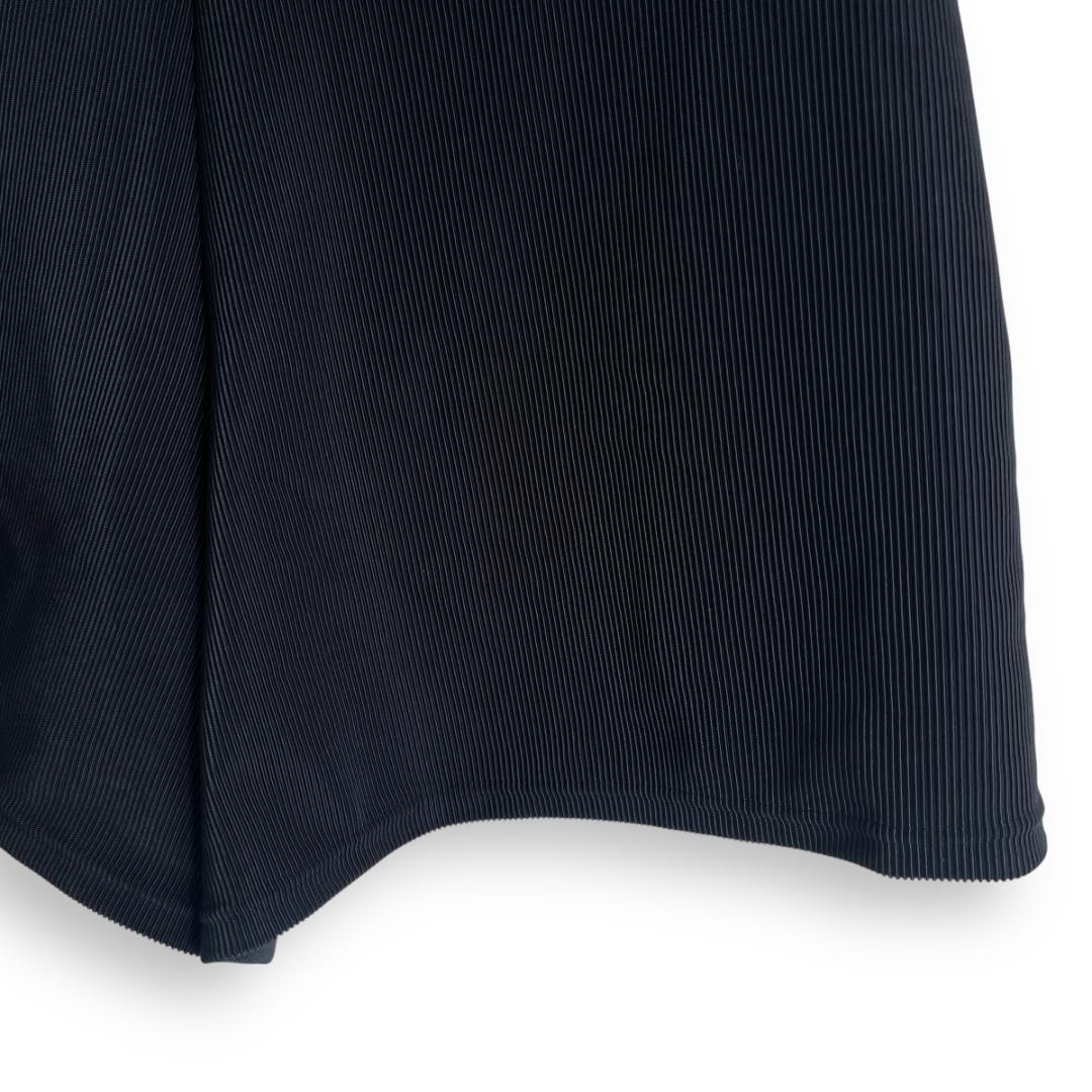 新品 UN3D. UN3D アンスリード スイム ショートパンツ 水着