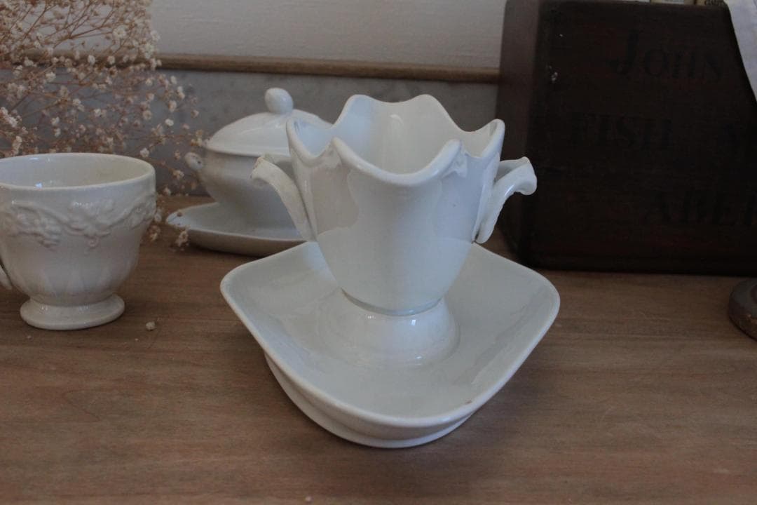 Saint-Amand【サンタマン】白のソーシエール/フランスアンティーク