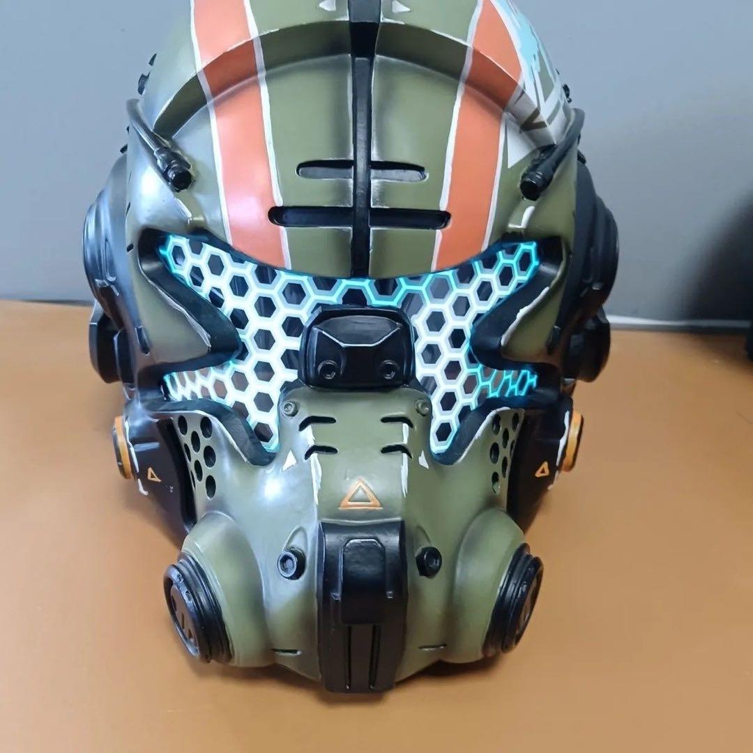 タイタンフォール ヘルメット　ライト付き