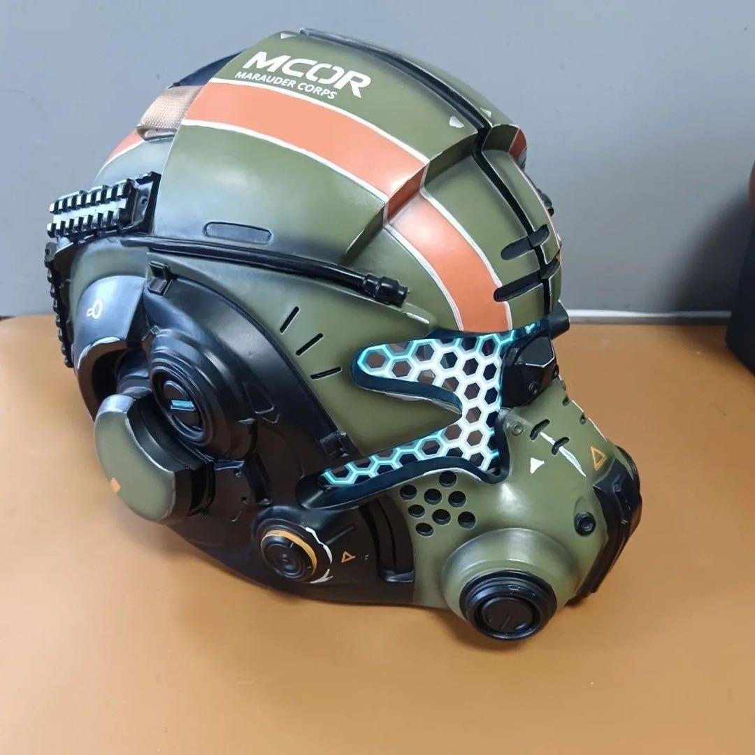 タイタンフォール ヘルメット　ライト付き