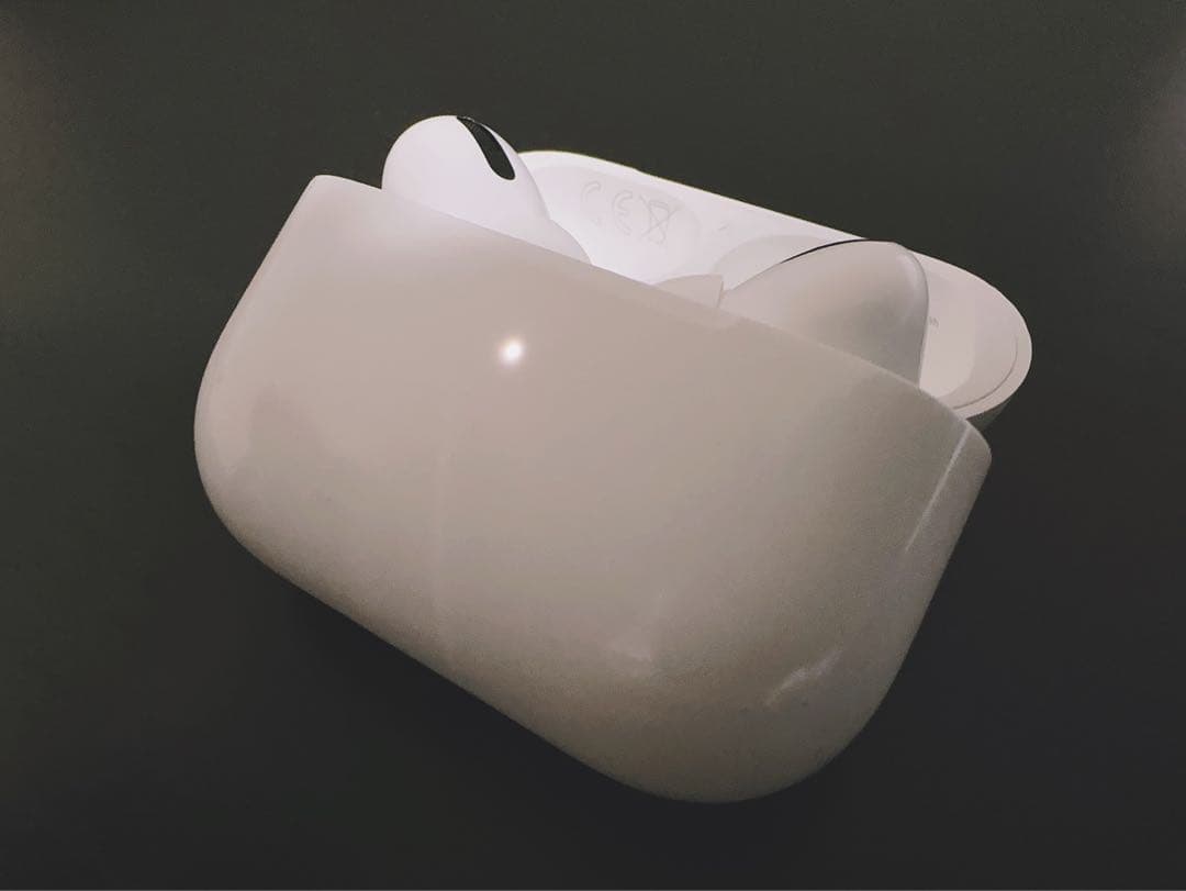 Apple AirPods Pro 第一世代