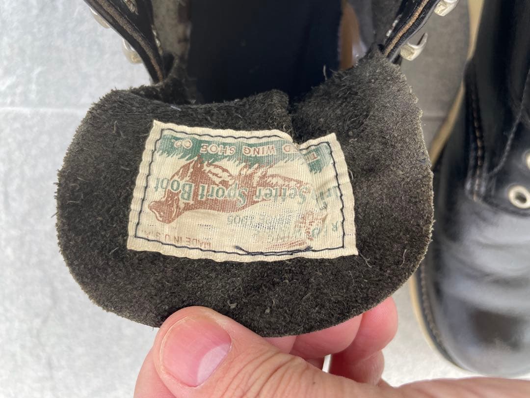 レッドウィング（RED WING）ブラックレザーブーツ　メンズ　黒