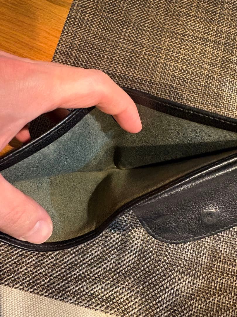 イルビゾンテ　財布　ウォレット　ブラック　レザー