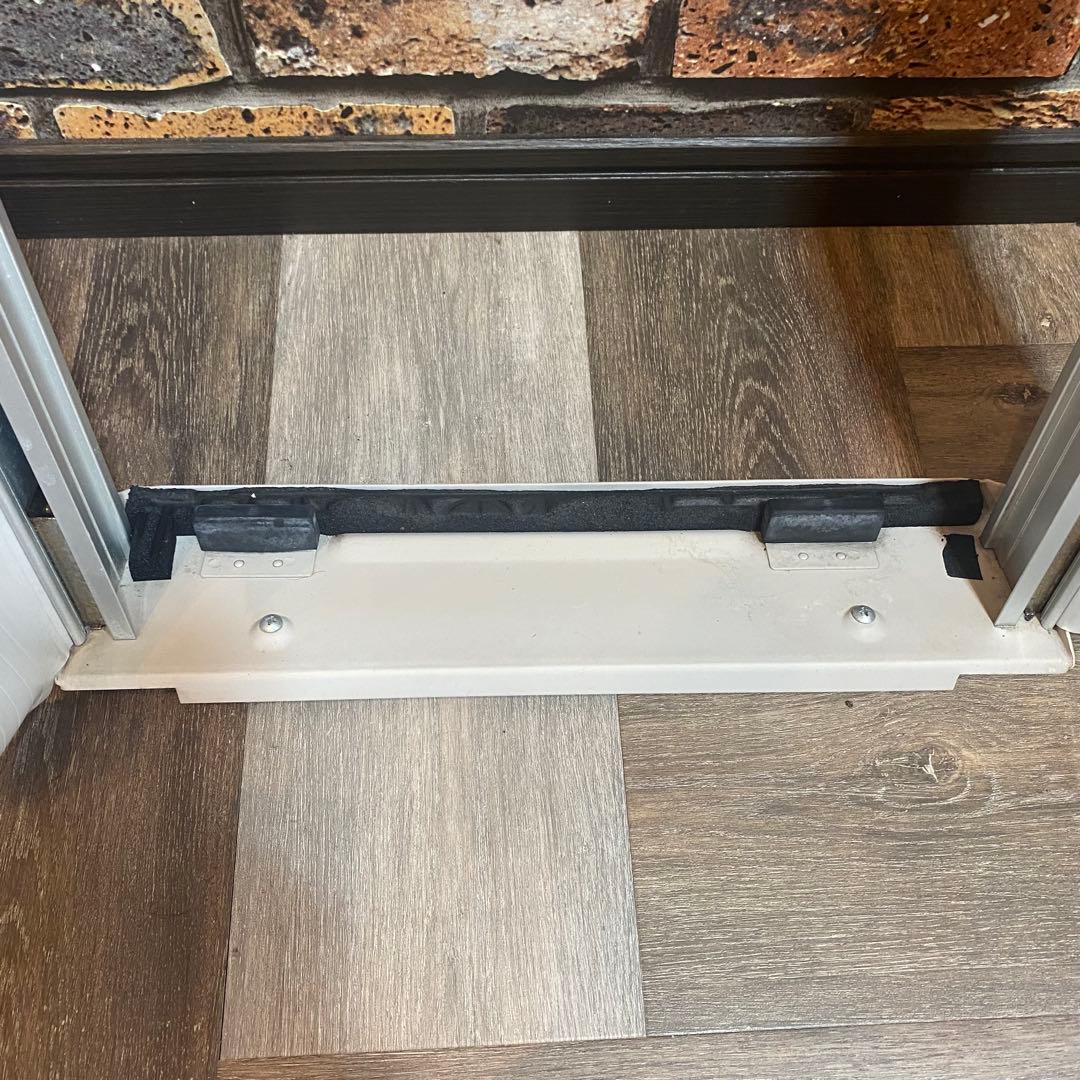 コイズミKOIZUMI窓用エアコン KAW-1984/W 2019年製4〜7畳用