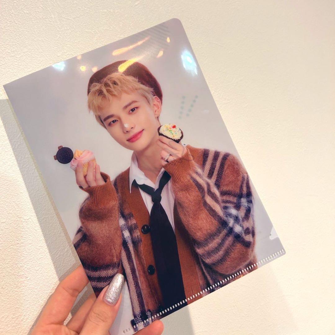 スキズ　ファンヒョンジン　クリアファイル　ファミマ